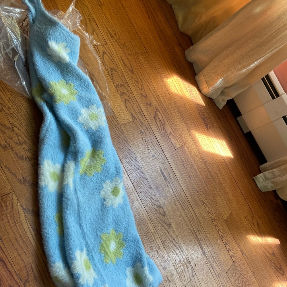 Kendall & Kylie Blue/Green Floral Dress NWT